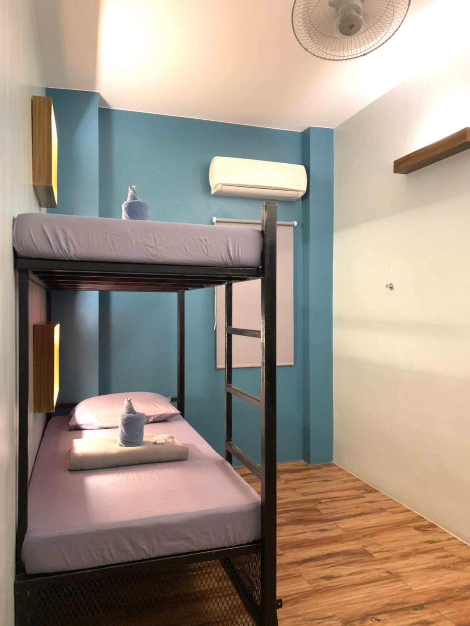 Outpost Hostel - Coron Eksteriør bilde